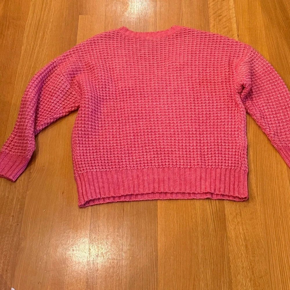 American Eagle Outfitters Pink V-Neck Sweater Size Medium Oversized Cozy Chunky - Picture 3 of 8